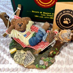 Cute Boyds Bear Relaxing in a Hammock (NWT)